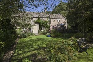 Gorgeous Scarah Cottage Ripley 3 sm.jpg